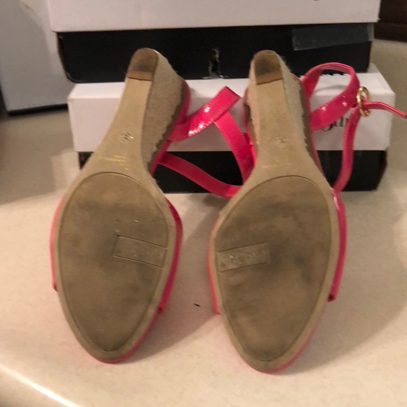 Sandals - Picture 3 of 3